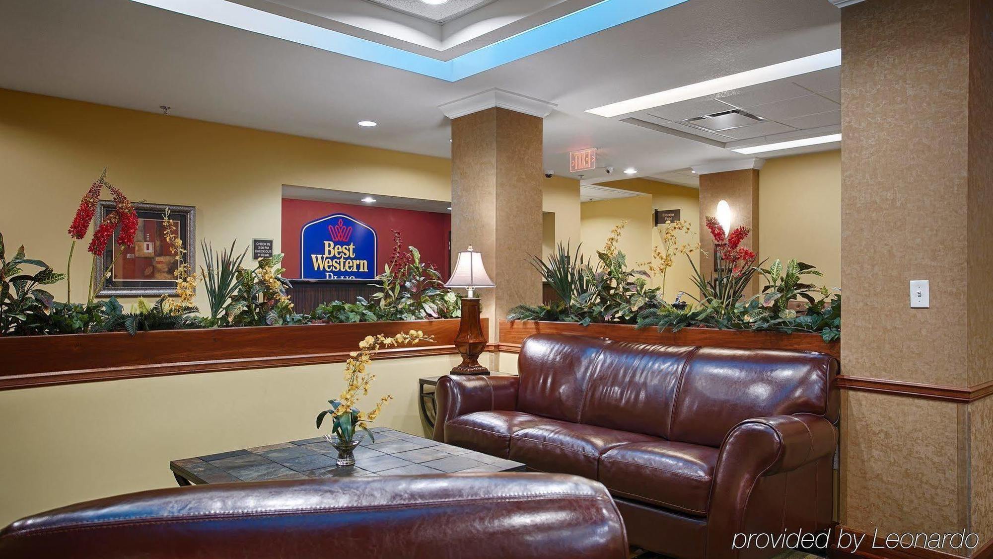 Best Western Plus Olathe Hotel Exterior photo